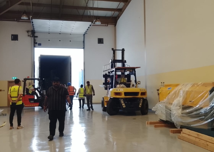 Secure warehouse storage for project cargo and industrial goods.